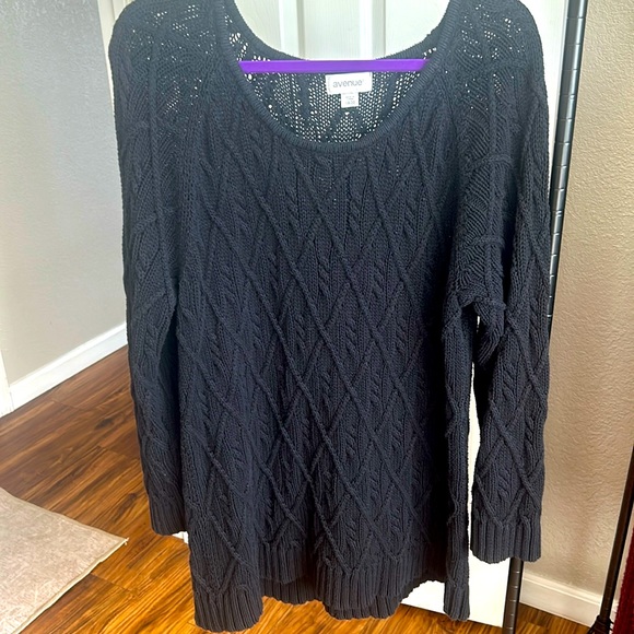 Women’s Cable knit Plus Size Sweater Size 18/20 - Picture 1 of 5